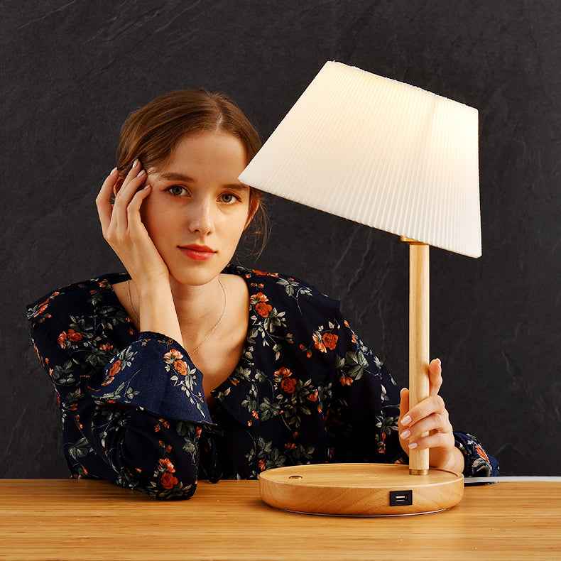 WoodCharge Table lamp