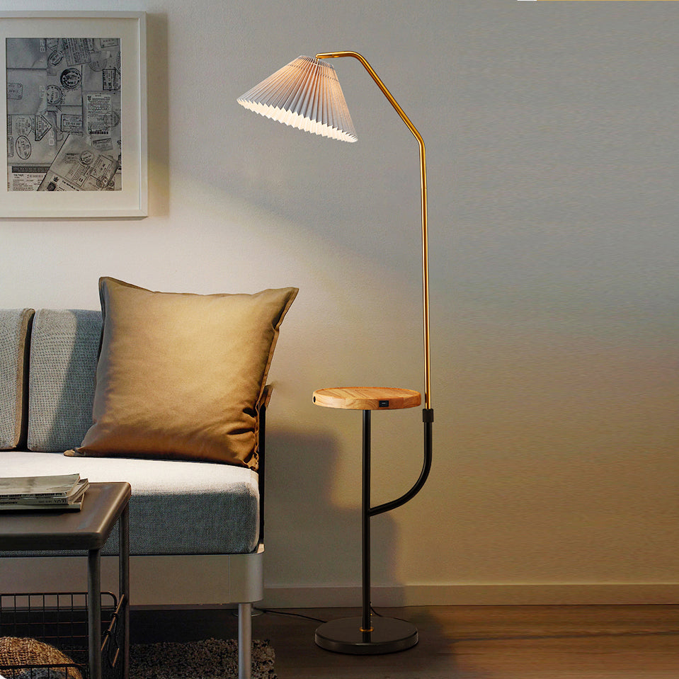 ChargeBeam Floor Lamp